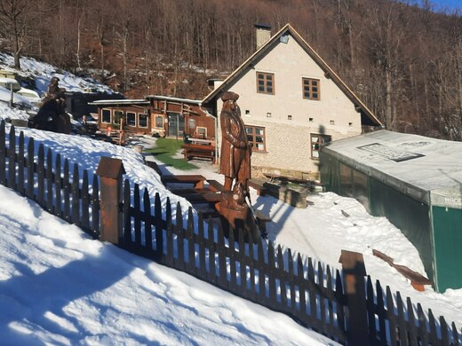 Hospůdka na svahu SKI Opálená