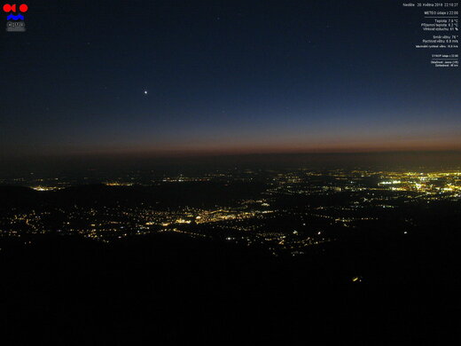 Noční pohled z Lysé hory